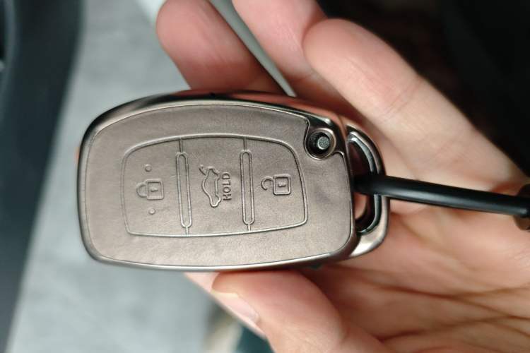 Used Hyundai Mistra 2014 1.8L Automatic Smart GLS
