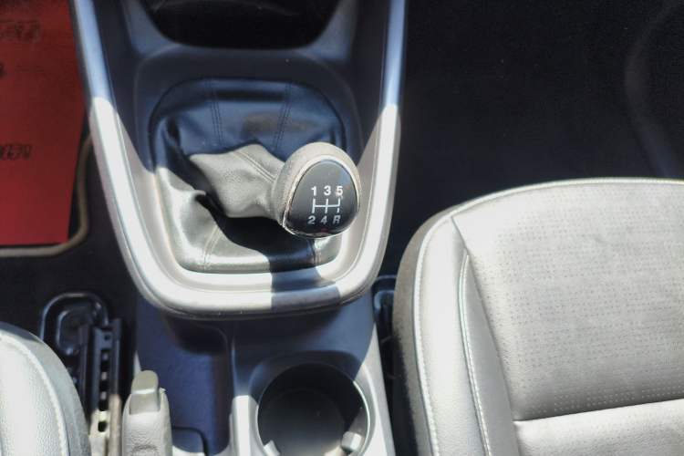 Used Ford Escort 2017 Happy Edition 1.5L Manual Fashion Model