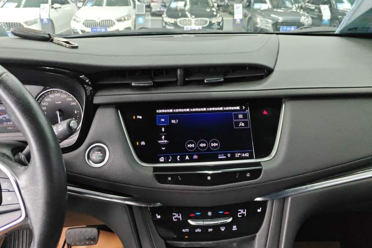 Used Cadillac XT5 2020 28T Luxury Version
