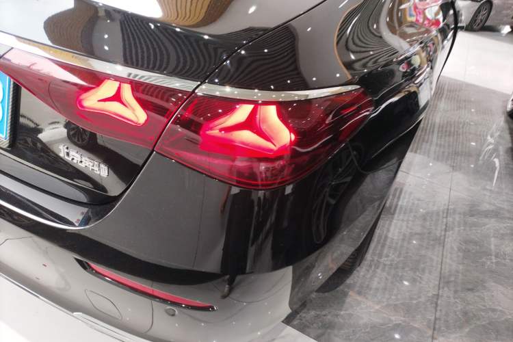 Used Mercedes-Benz E-Class 2024 Refresh E 300 L Stylish Edition
