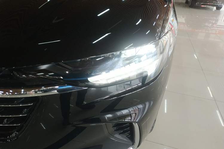 Used Buick Envision 2021 Encore Plus 652T Five-Seat Luxury Model
