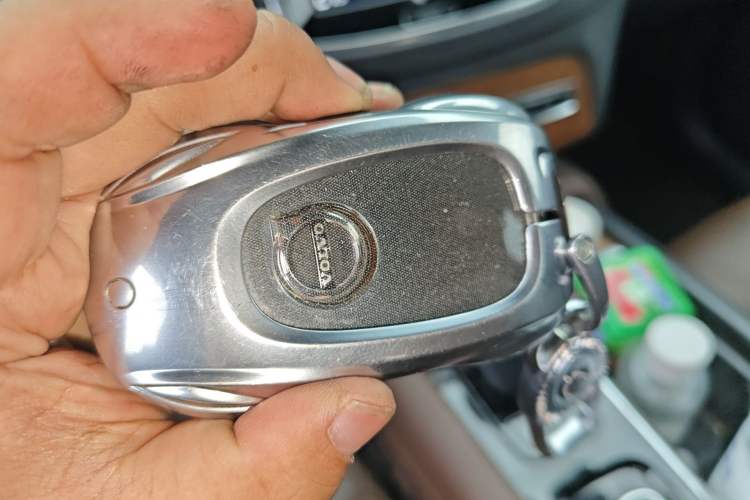 Used Volvo XC90 2021 B6 Zhiyi Luxury Edition 7-Seater Vehicle Key