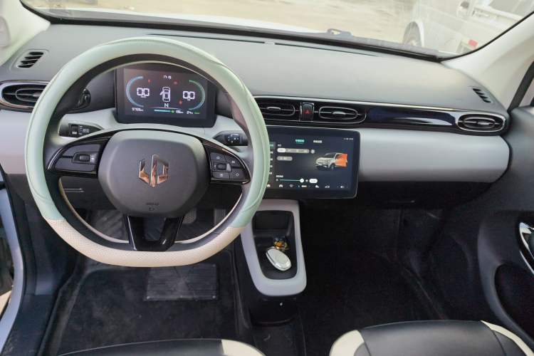 Used Leapmotor T03 2023 200 Lite Edition Center Console