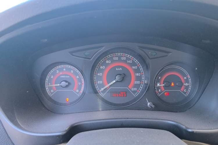 Used Soueast V3 Lingyue 2014 1.5L Manual Entry-Level Version Instrument Cluster