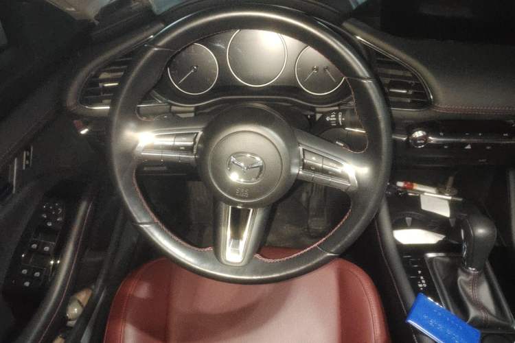 Used Mazda 3 Axela 2022 2.0L Automatic Zhiyao Edition Steering Wheel