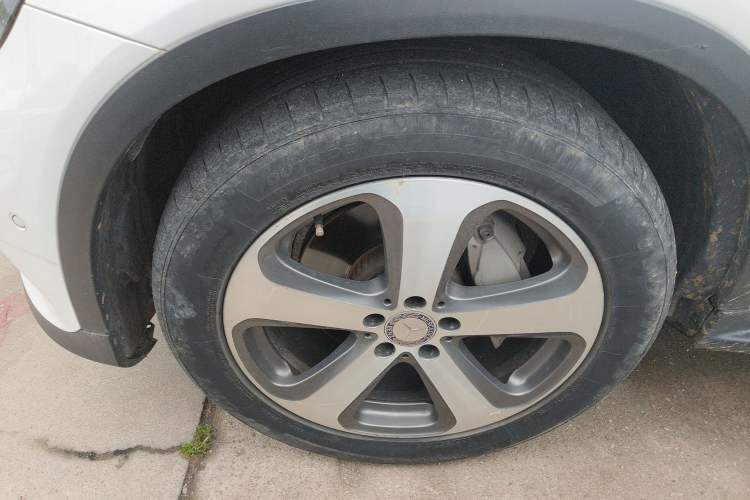 Used Mercedes-Benz GLC 2016 GLC 260 4MATIC Luxury Model