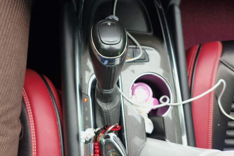 Used Chevrolet Malibu XL 2017 1.5T Automatic Ruichi Edition Gear Lever