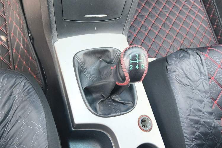 Used Roewe 350 2013 350S 1.5L Manual Xunchi Edition