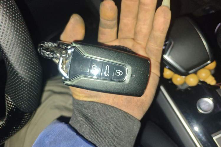 Used Volkswagen Touareg 2019 3.0 TSI RuiFeng Edition China V Standard Vehicle Key