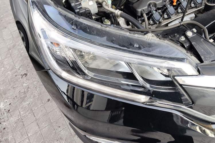 Used Honda CR-V 2016 2.0L two-wheel drive Urban Edition
