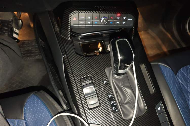 Used Wey VV7 2017 2.0T Ultra-Luxury Version
