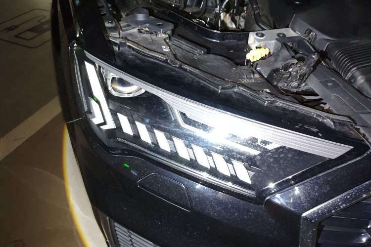 Used Audi Q7 2021 45 TFSI quattro S line Sport model