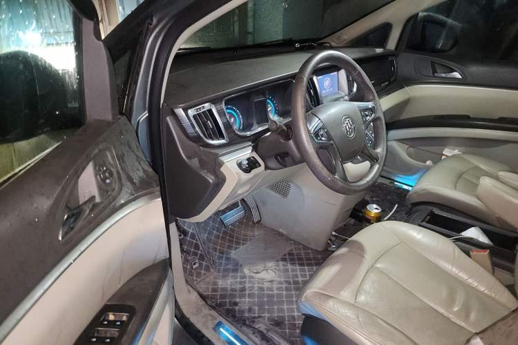 Used Buick GL8 2011 3.0L XT Luxury Business Flagship Edition