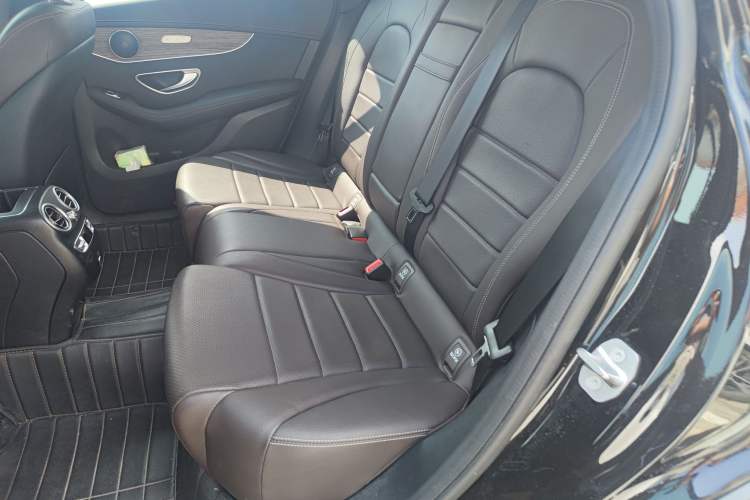 Used Mercedes-Benz GLC 2022 Refreshed GLC 300 L 4MATIC Dynamic Edition
