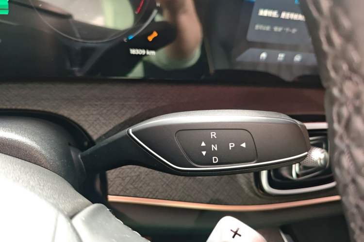 Used Chery Tiggo 9 2023 2.0T Dual-Clutch Two-Wheel Drive Luxury Edition 5 Seats
