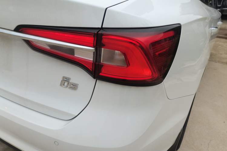 Used Roewe i5 2019 1.5L Automatic 4G Connected Langhao Edition