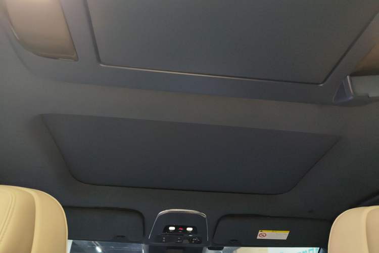 Used Zeekr 009 2024 Six-Seat Executive Version 4WD 108 kWh