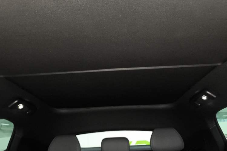 Used Lynk & Co Z20 2025 530 km Range Rear-Wheel Drive Max