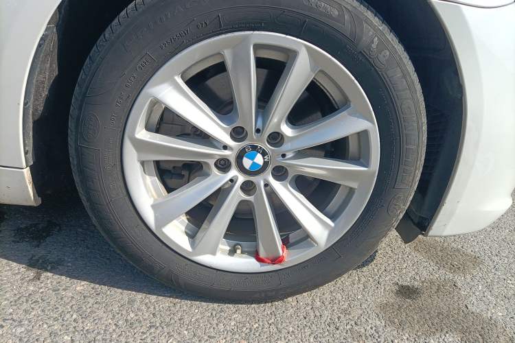 Used BMW 5 Series 2014 520Li Elegant Model