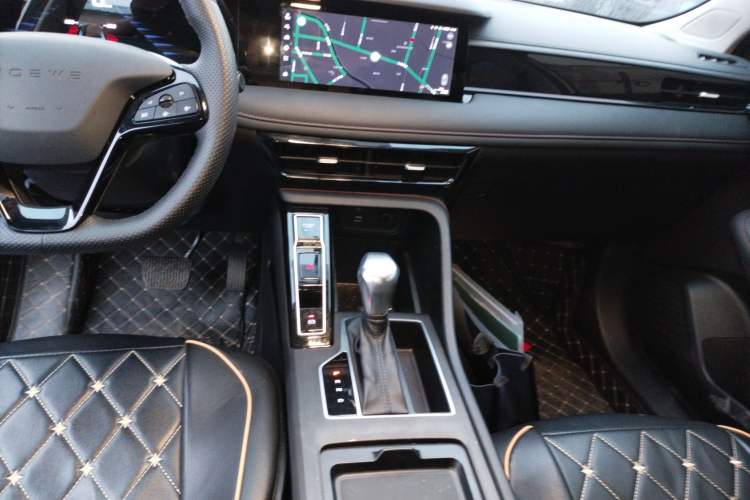 Used Roewe i5 2023 1.5L CVT Luxury Edition
