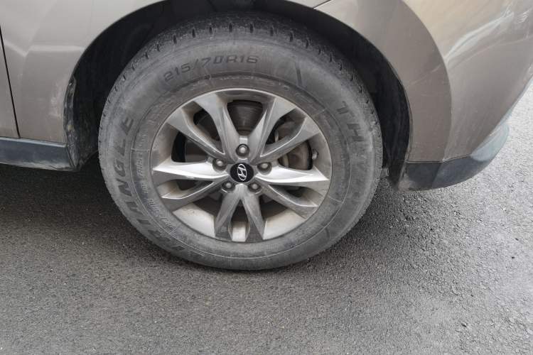 Used Hyundai ix35 2015 2.0L Automatic 2WD Comfort Edition China IV Standard Right Front Wheel Hub