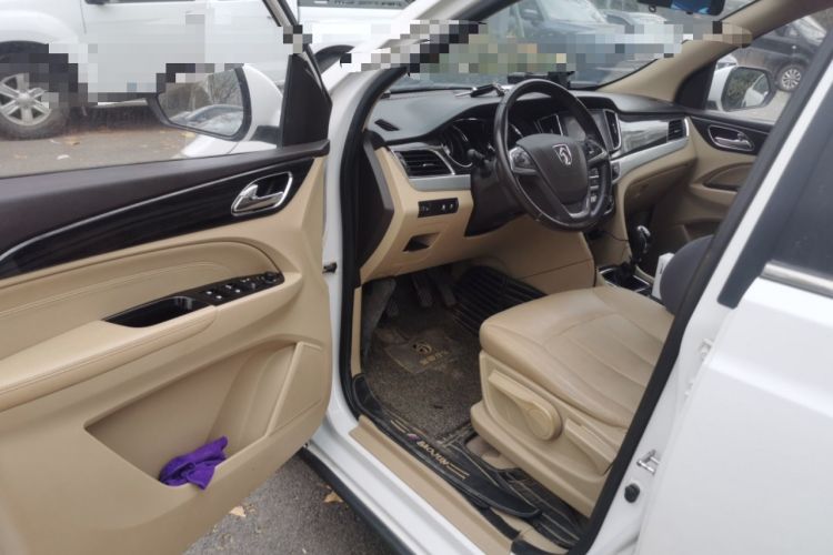 Used Baojun 730 2016 1.5T Manual Luxury Edition 7 Seats
