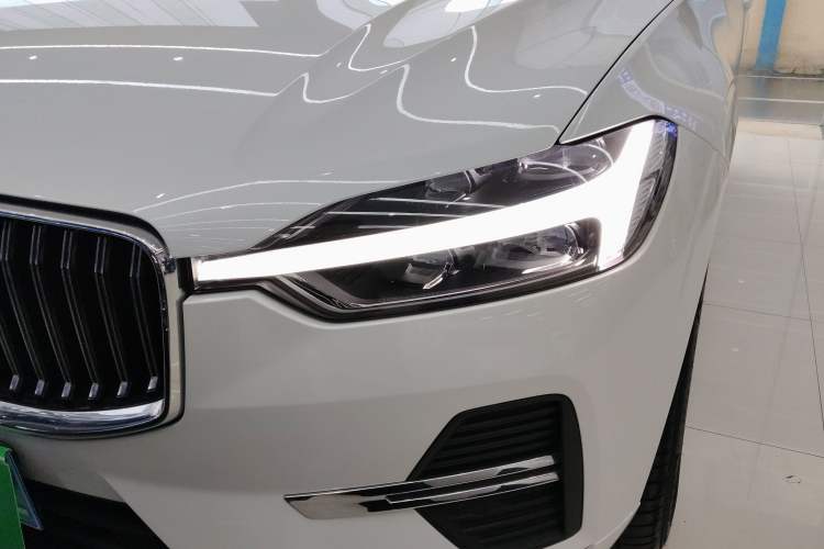 Used Volvo XC60 2024 B5 4x4 Smart Luxury Edition
