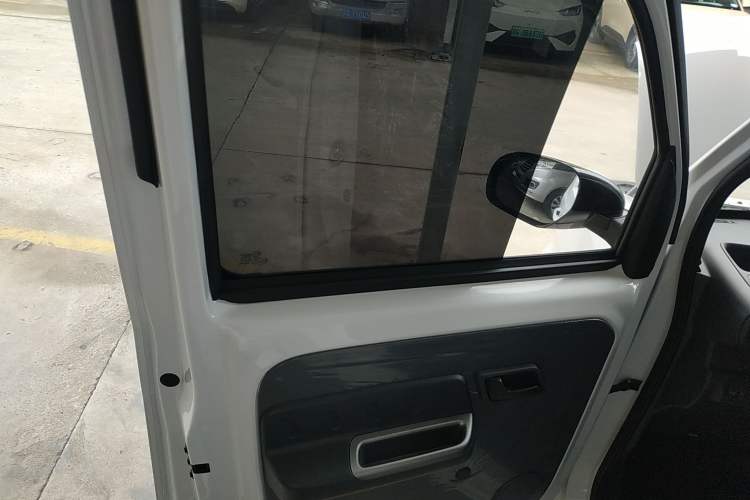 Used Wuling Zhiguang New Energy 2025 Comfort Model