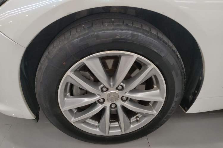 Used Infiniti Q50L 2015 2.0T Enjoyment Edition Exterior 4