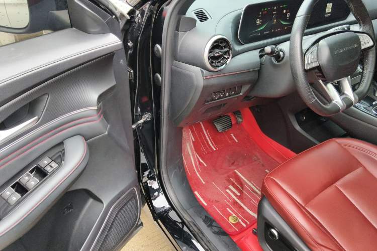 Used FORTHING T5 EVO 2021 1.5TD DCT Starry Edition Driver Seat