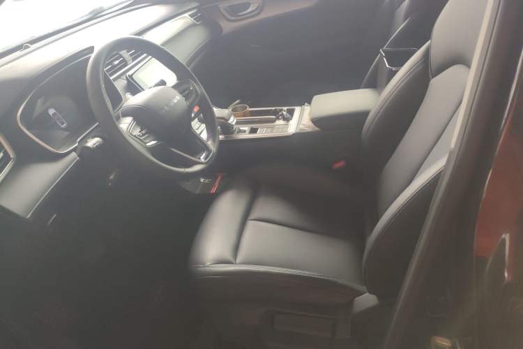 Used Roewe RX5 2023 PLUS 330TGI Automatic Trendsetting Smart Edition