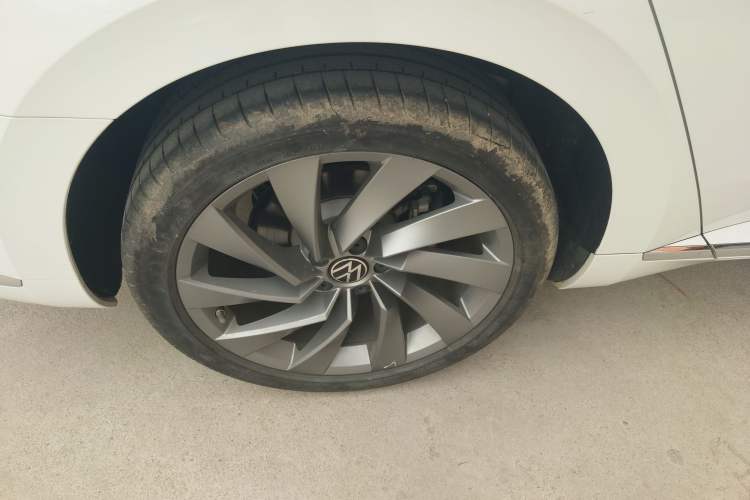 Used Volkswagen FAW-Volkswagen CC 2023 380TSI Striking Edition Right Rear Wheel Hub