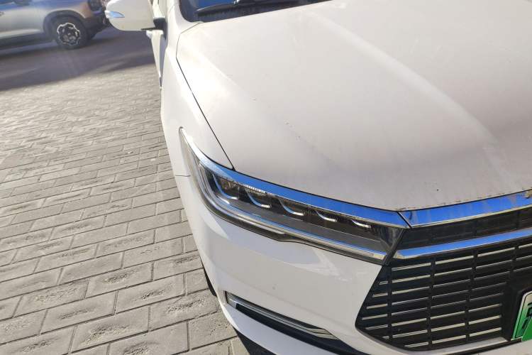Used BYD Qin New Energy 2019 High-Range Luxury Model
