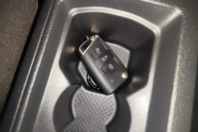 Used Volkswagen T-ROC 2021 280TSI DSG Two-Wheel Drive Comfort Connect Edition Vehicle Key