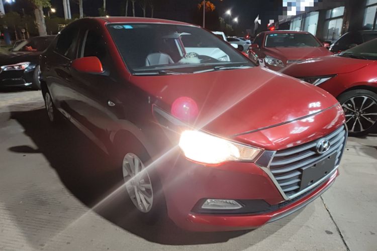 Used Hyundai Verna (new generation) 2016 1.4L Automatic Cool Edition GLS Front Right 45 Deg