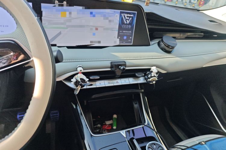 Used Venucia V DD-i 2023 60km iD Version
