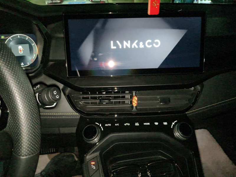 Used Lynk & Co 06 2023 Remix 1.5T Dynamic Halo — 9