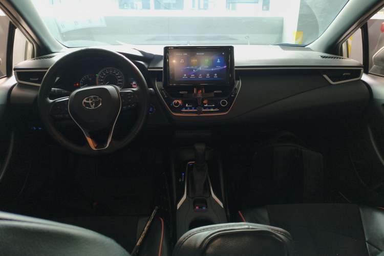 Used Toyota Levin 2019 185T CVT Luxury Edition China VI Standard Center Console