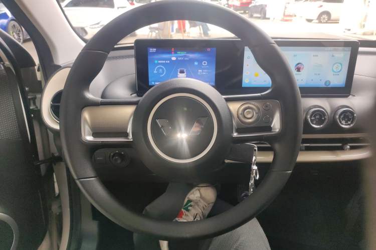 Used Wuling Bingo 2023 333 km Lingxi Connected Version
