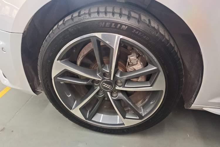 Used Audi A4L 2019 40 TFSI Fashion Edition China VI Emission Standard
