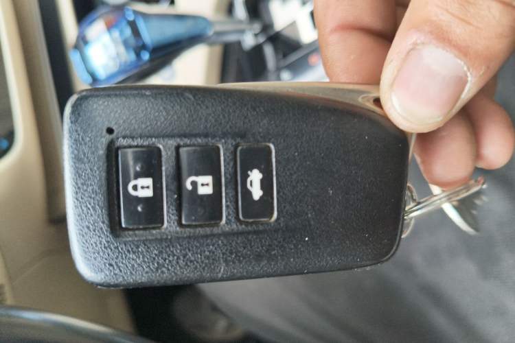 Used Lexus ES 2014 300h Elite Edition Vehicle Key