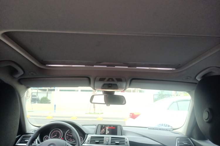 Used BMW 3 Series 2016 320Li Ambition Model
