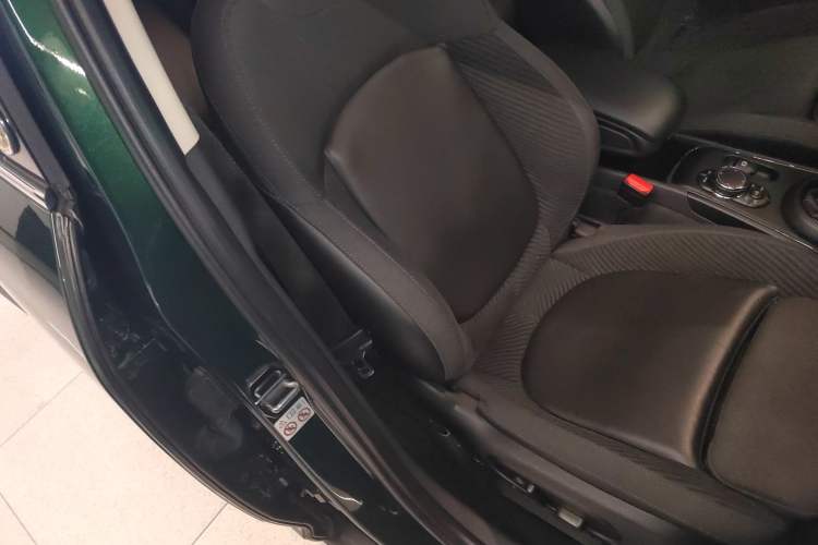 Used MINI Countryman 2017 1.5T COOPER ALL4 Right Front Seat