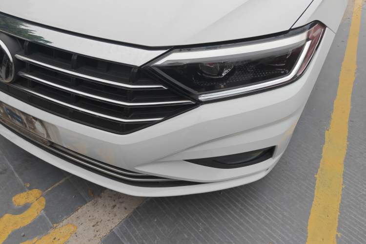 Used Volkswagen Sagitar 2019 200TSI DSG Comfort Version China VI Standard Left Front Headlight