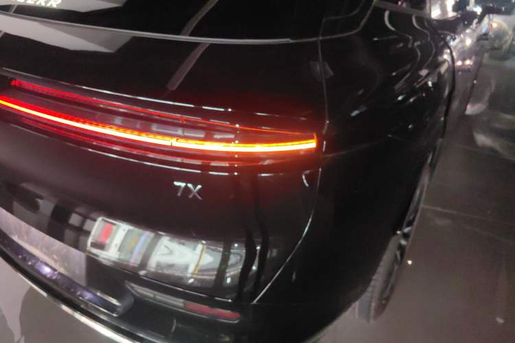 Used Zeekr 7X 2025 75 kWh Rear-Wheel Drive Intelligent Driving Version