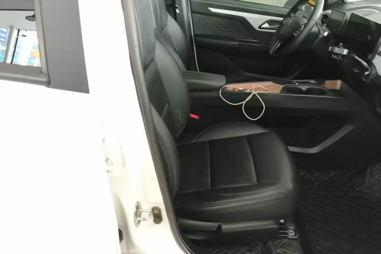 Used SOL E10X 2021 Jimei Edition 302km Fashionable Model Right Front Seat