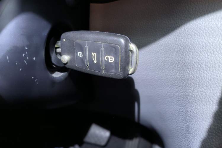 Used Skoda Superb 2013 1.8TSI Automatic MingShi Edition Vehicle Key