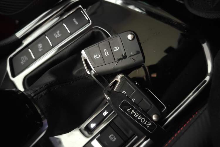 Used Volkswagen Tiguan L New Energy 2022 430 PHEV Plug-in Hybrid Flagship Edition Interior 1