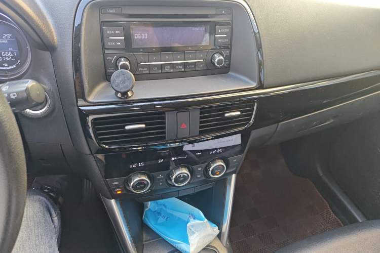 Used Mazda CX-5 2015 2.0L Manual Two-Wheel Drive Comfort Version
