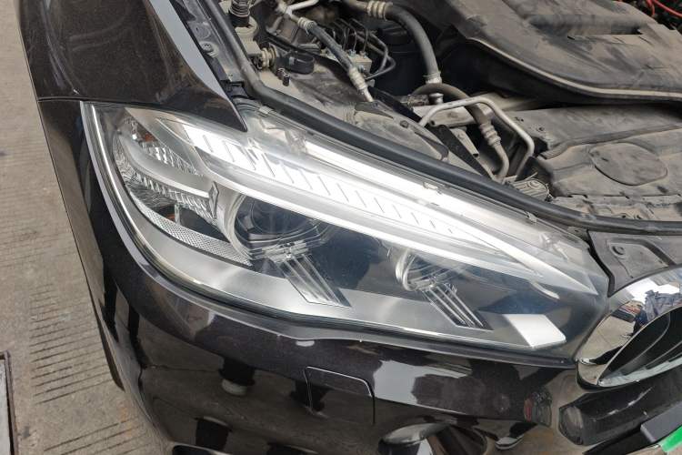 Used BMW X5 2015 xDrive28i
